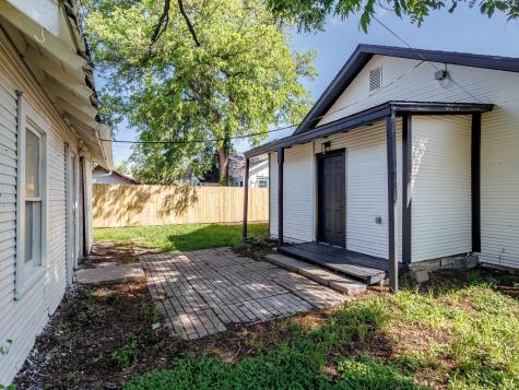1703 7th Street Brownwood TX 76801