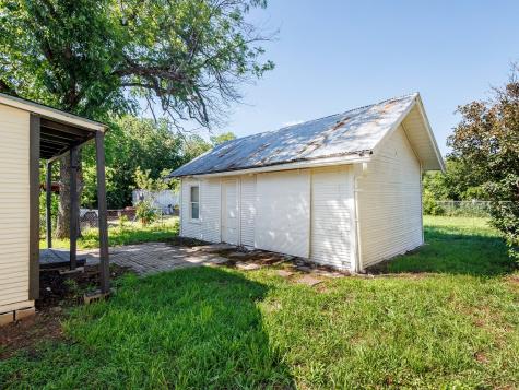 1703 7th Street Brownwood TX 76801