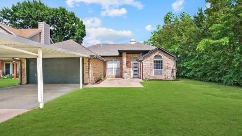 837 Parkwest Boulevard Saginaw TX 76179