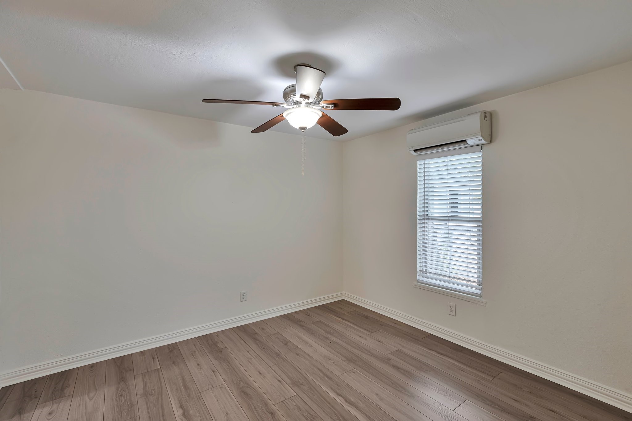 3313 Katrine Street Haltom City TX 76117