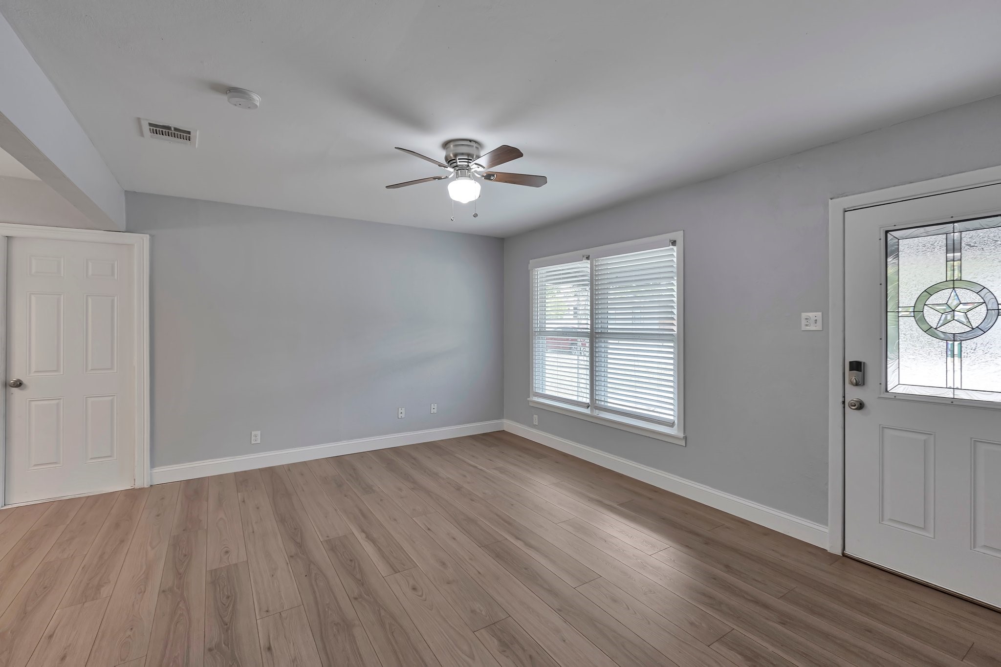 3313 Katrine Street Haltom City TX 76117