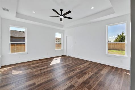 1126 Gannon Lane Desoto TX 75115