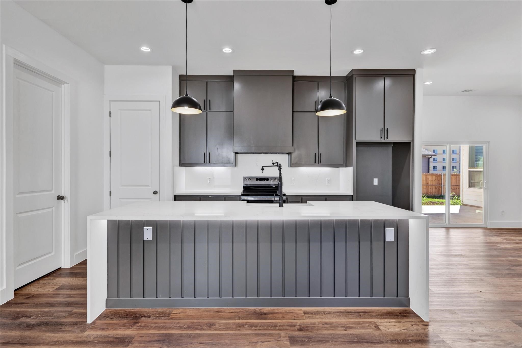 1126 Gannon Lane Desoto TX 75115