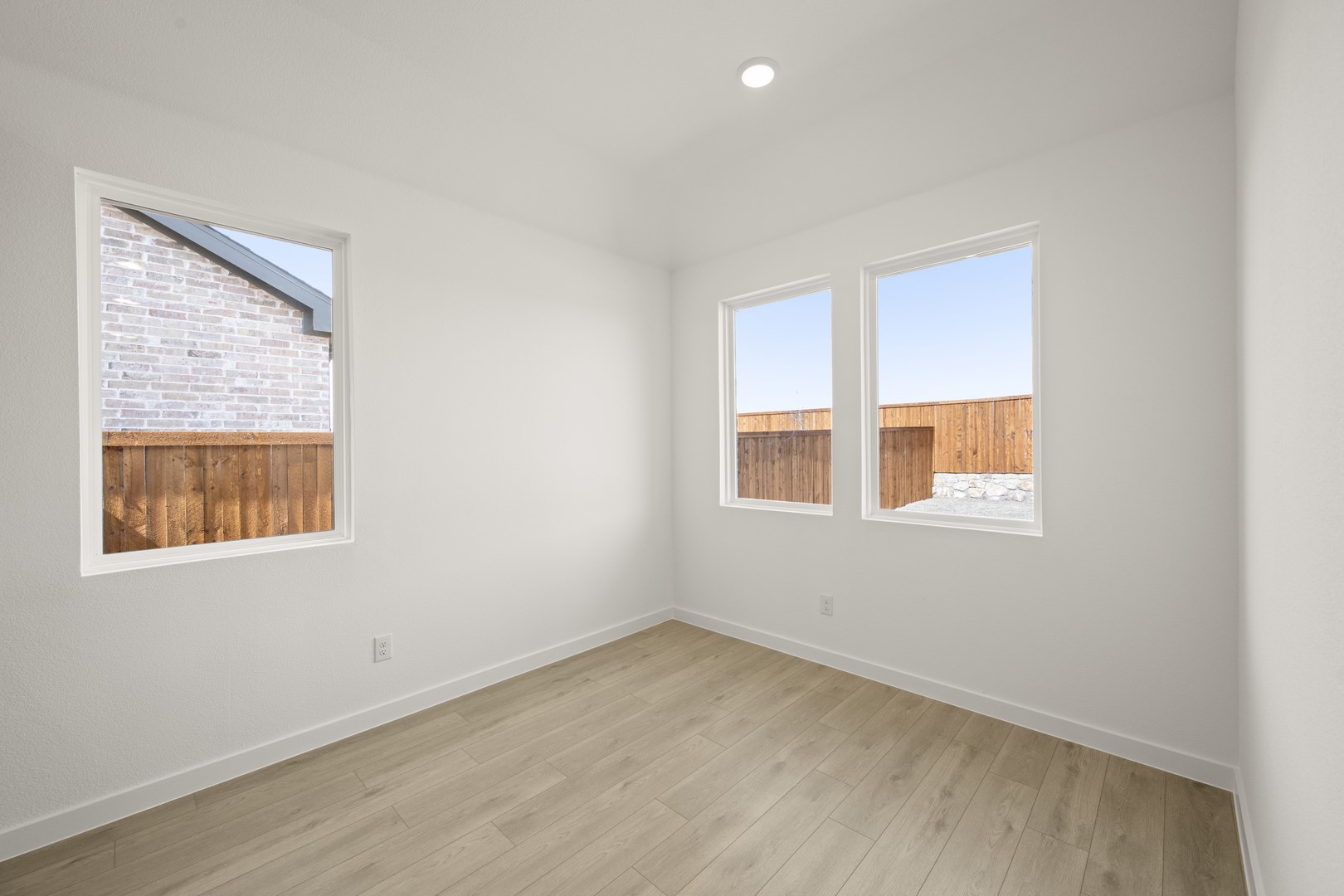 661 Tyronza Drive Justin TX 76247
