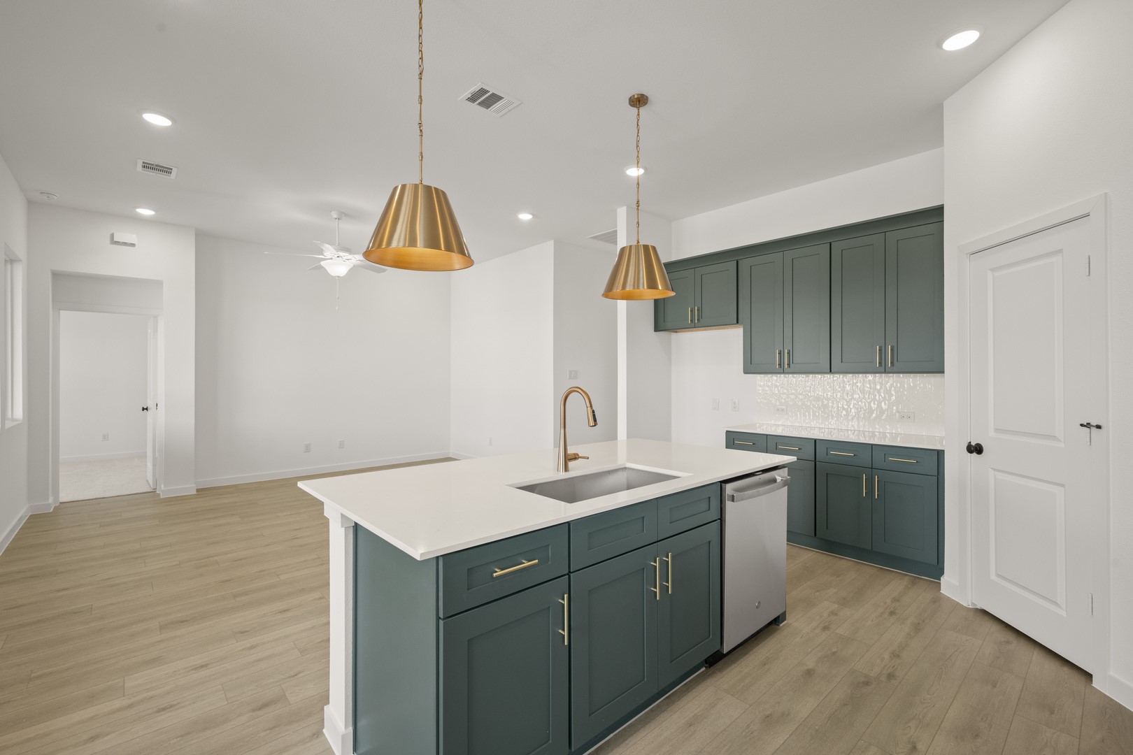 661 Tyronza Drive Justin TX 76247