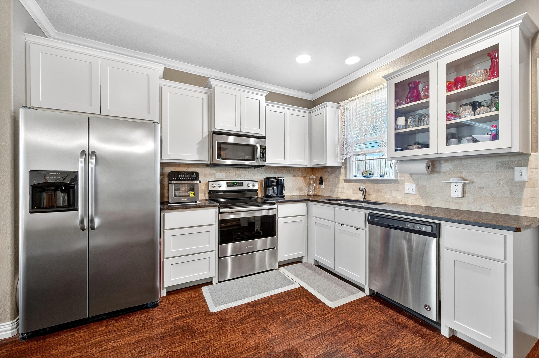 425 W Johnson Denison TX 75020