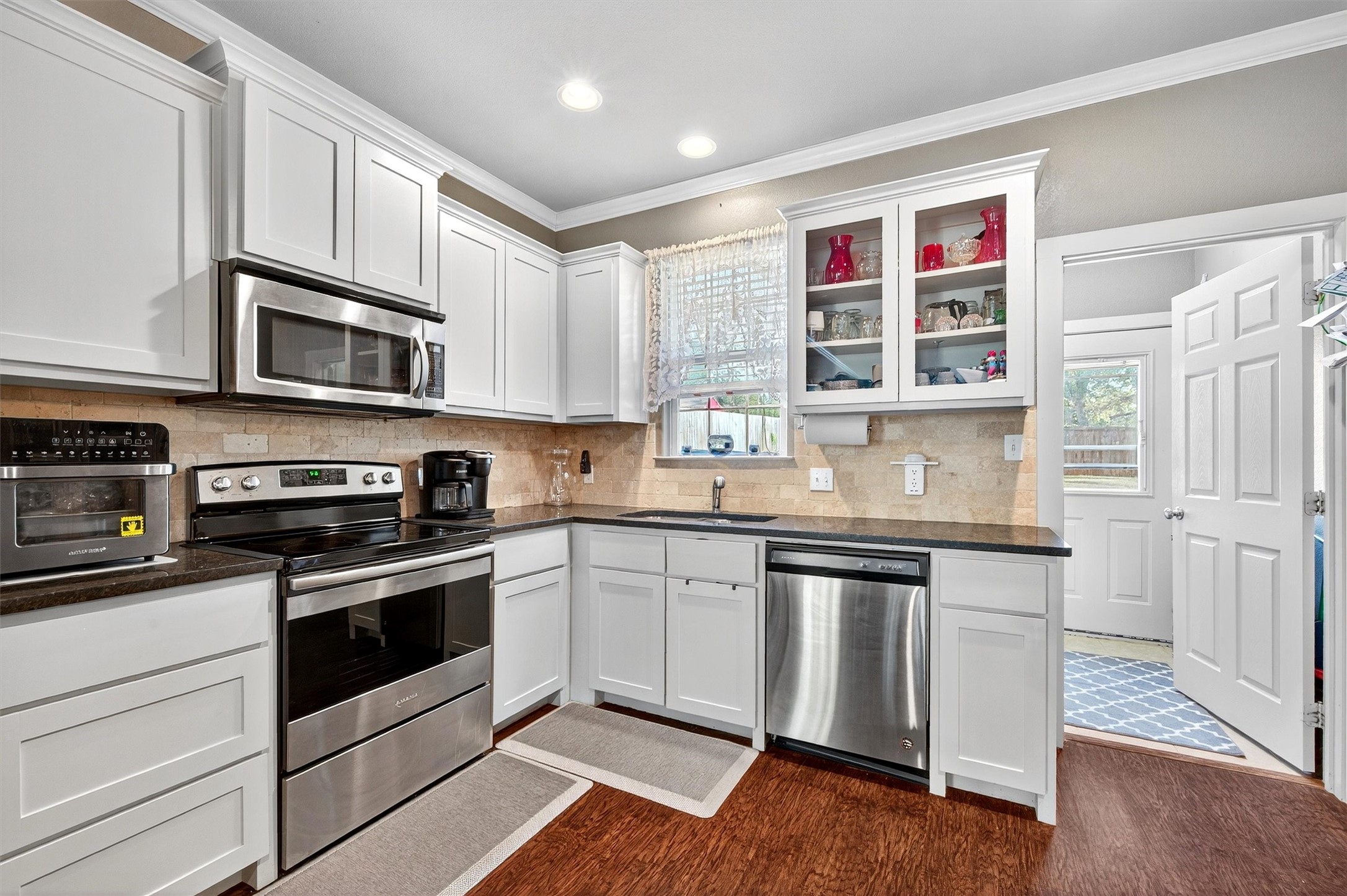 425 W Johnson Denison TX 75020