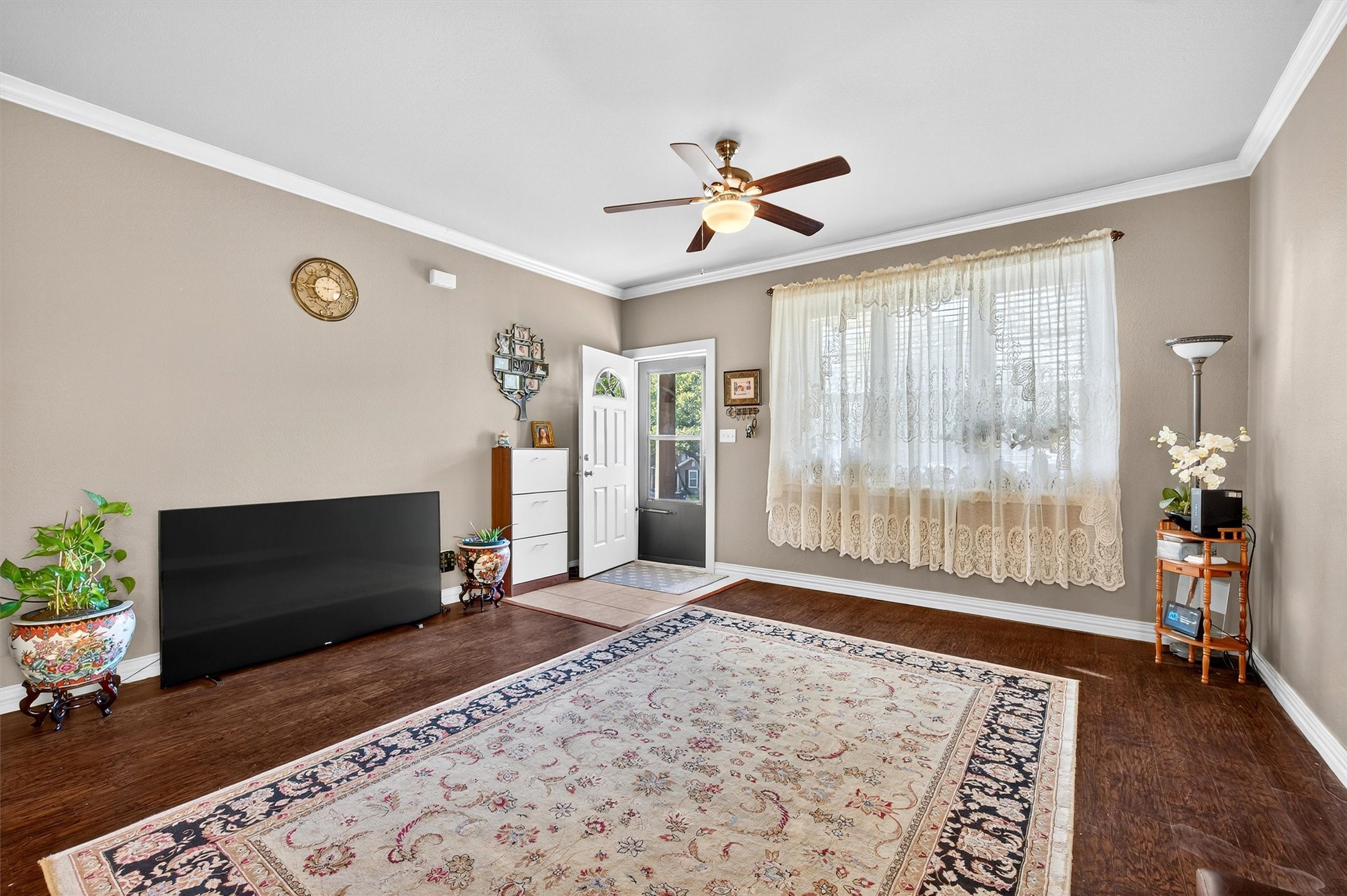 425 W Johnson Denison TX 75020