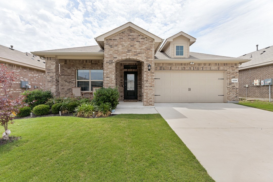 5229 Blue Night Drive Fort Worth TX 76179