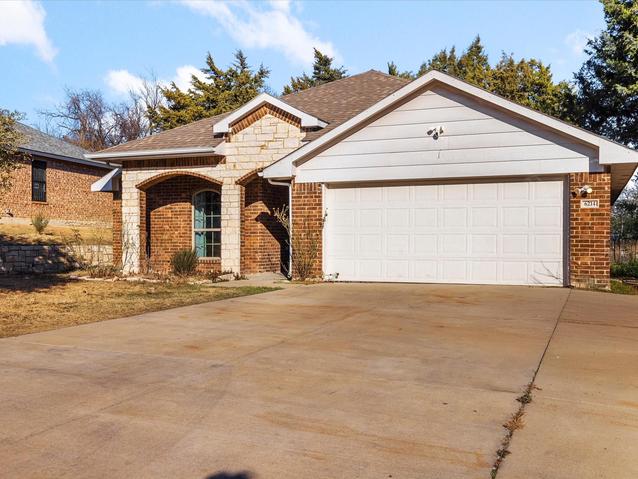 6214 Teague Drive Dallas TX 75241