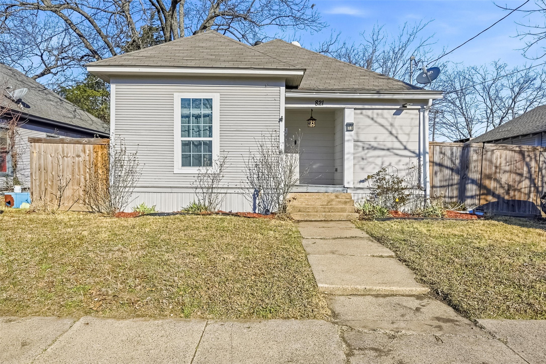 821 E Jones Street Sherman TX 75090