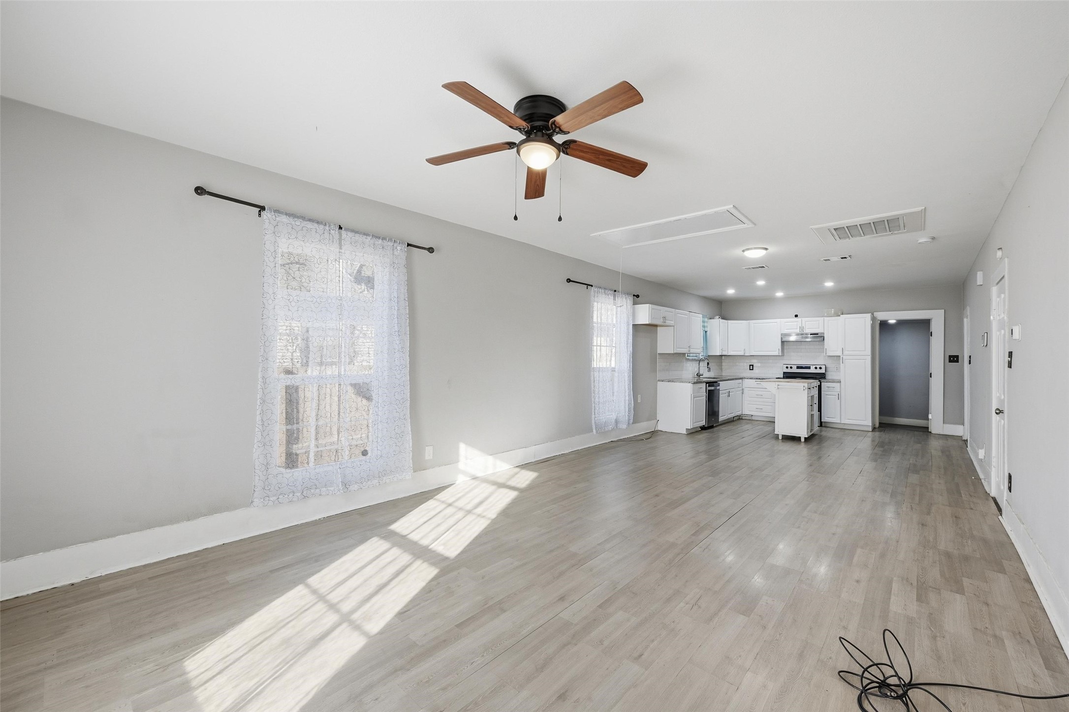 821 E Jones Street Sherman TX 75090
