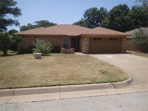 1864 Larkspur Drive Arlington TX 76013