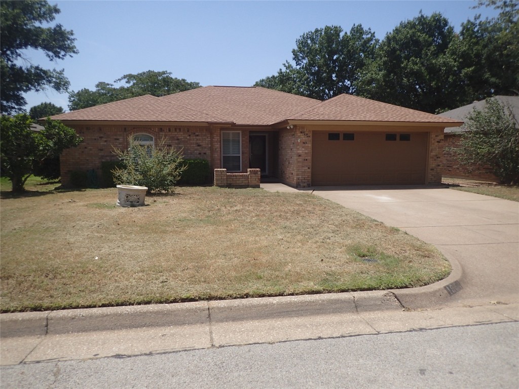 1864 Larkspur Drive Arlington TX 76013