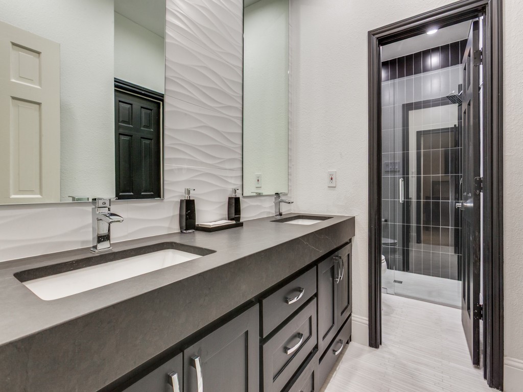5818 London Lane Dallas TX 75252