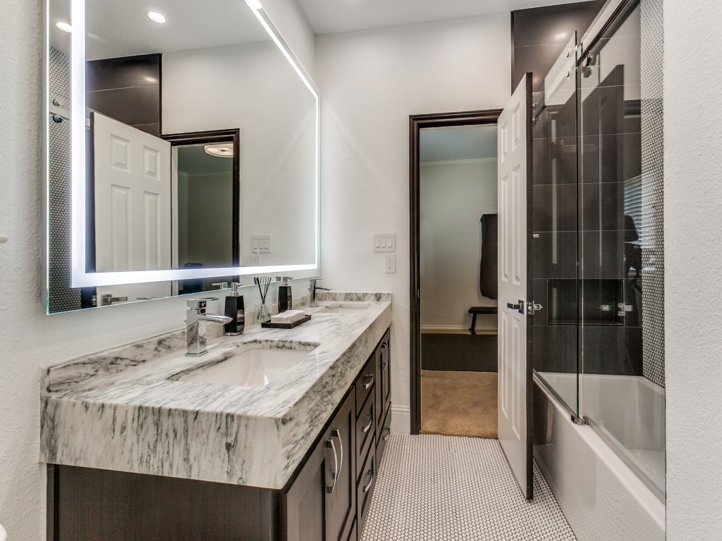 5818 London Lane Dallas TX 75252