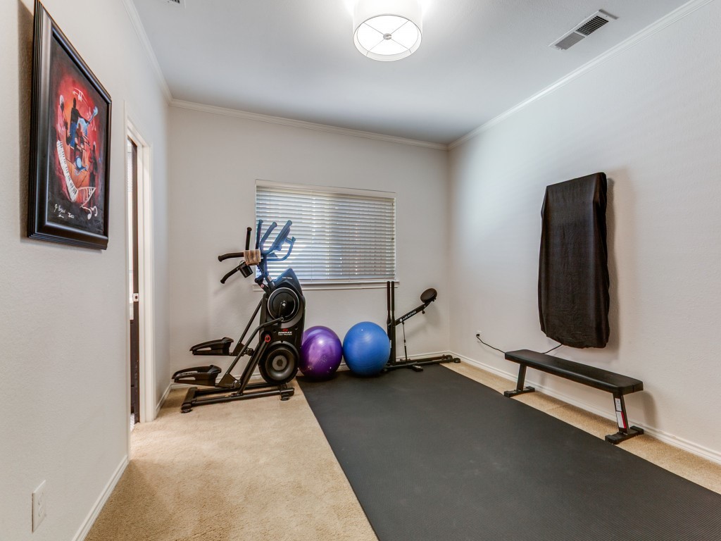 5818 London Lane Dallas TX 75252