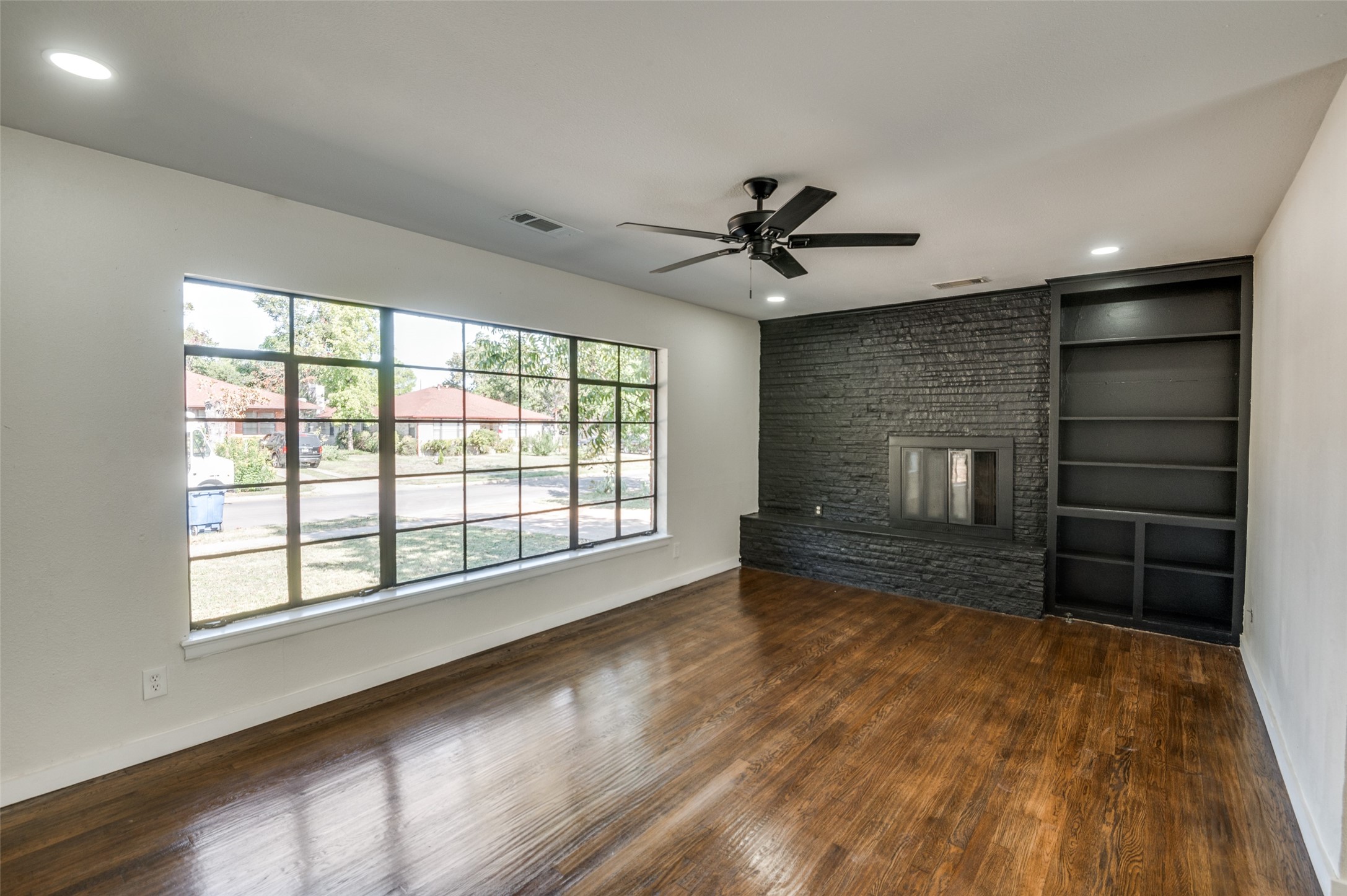 2622 Wynnewood Drive Dallas TX 75224