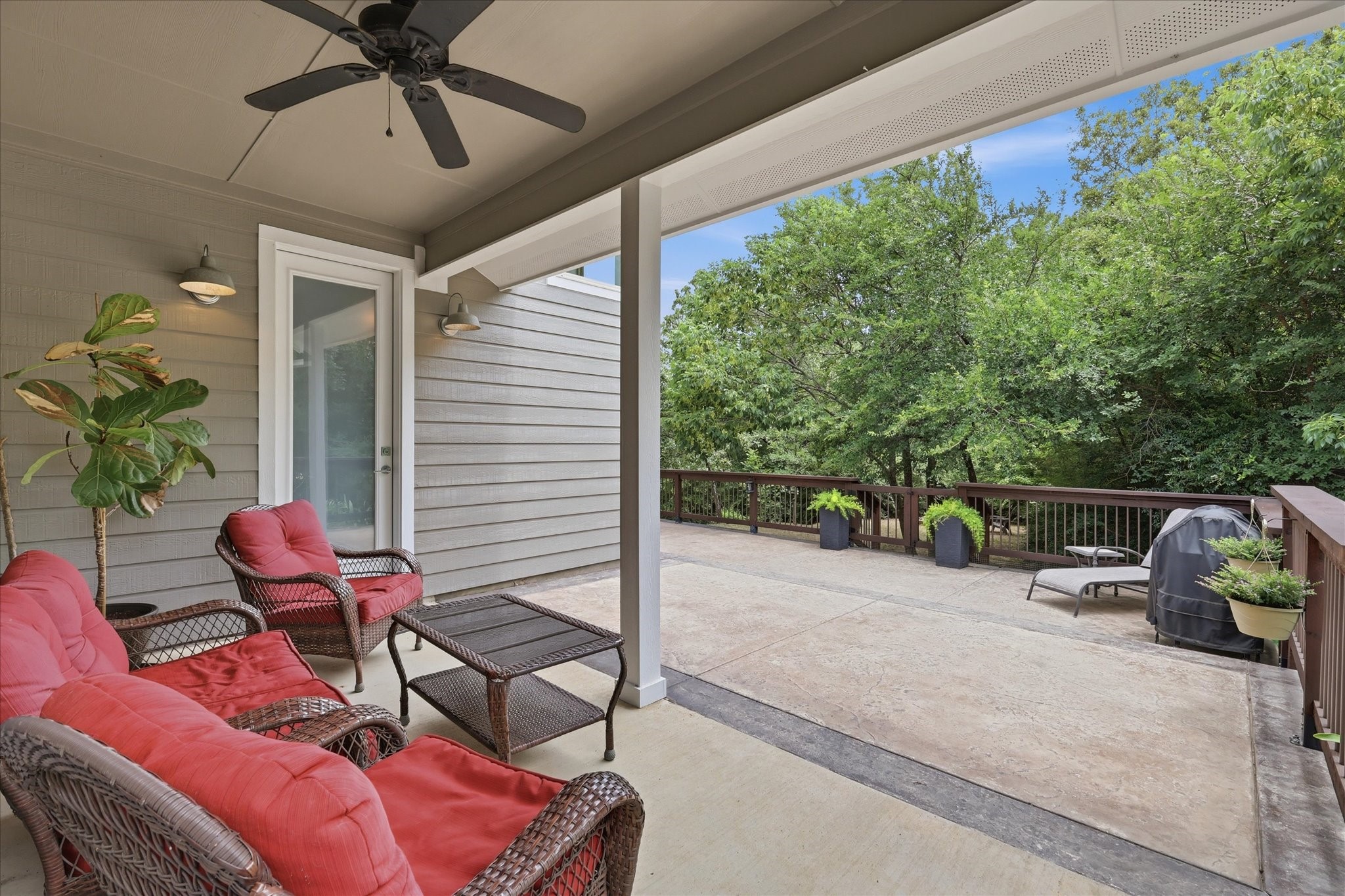 521 Diamond Point Drive Oak Point TX 75068