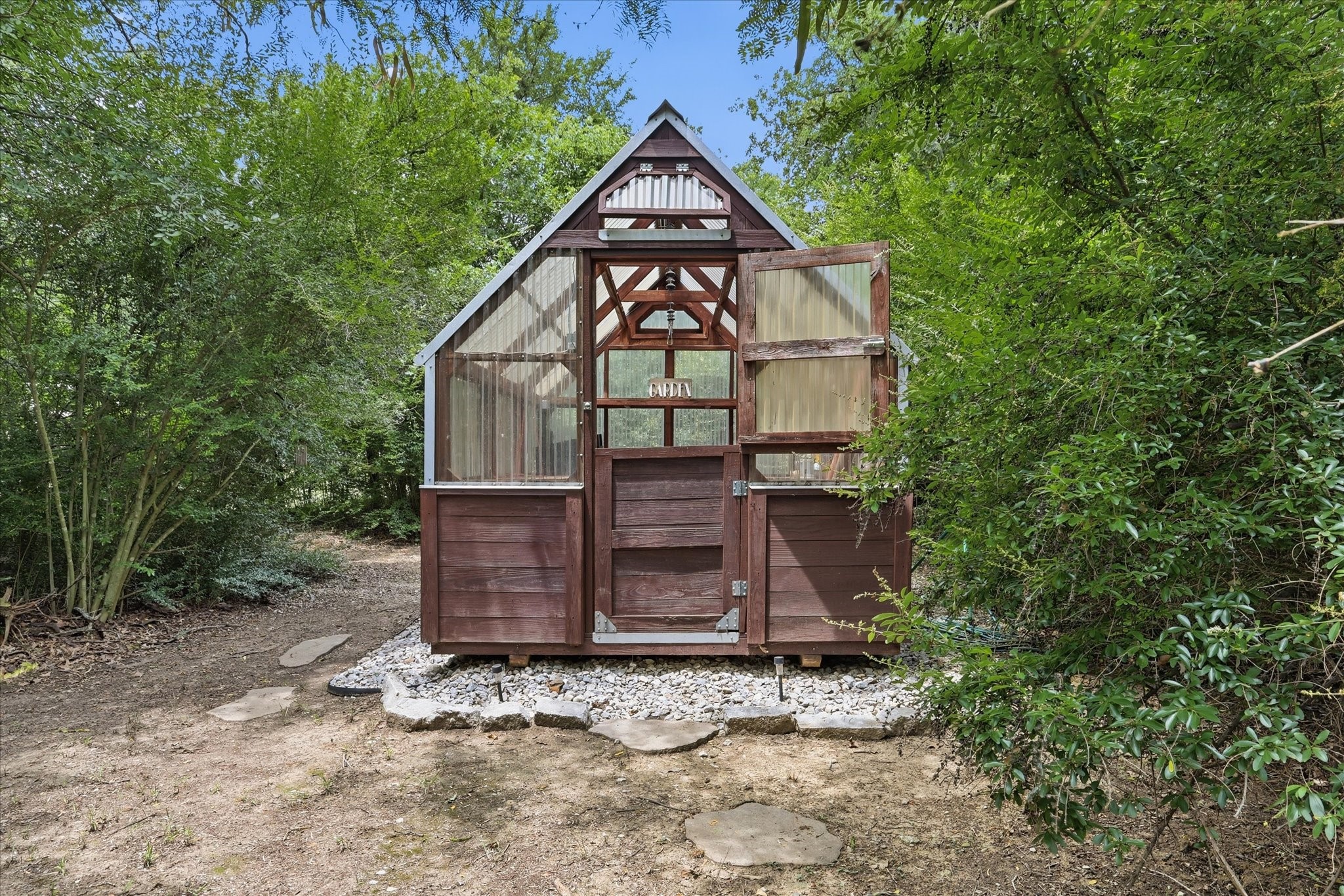 521 Diamond Point Drive Oak Point TX 75068