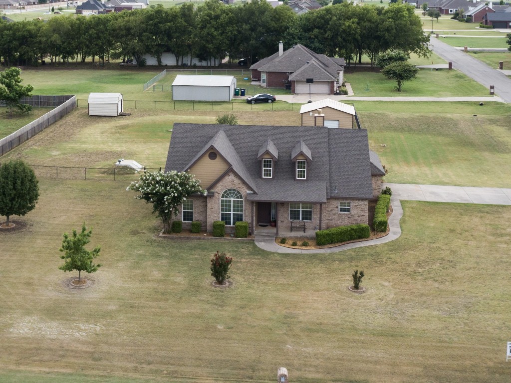 13787 Windham Drive Van Alstyne TX 75495