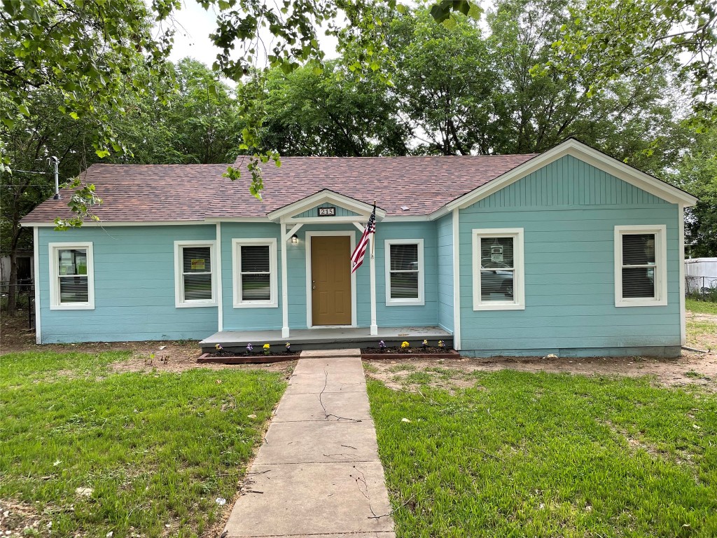 215 S Tower Street Weatherford TX 76086