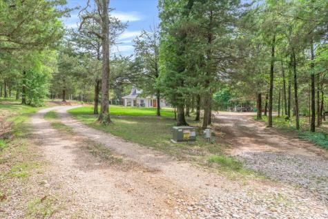 2112 Vz County Road 1215 Canton TX 75103