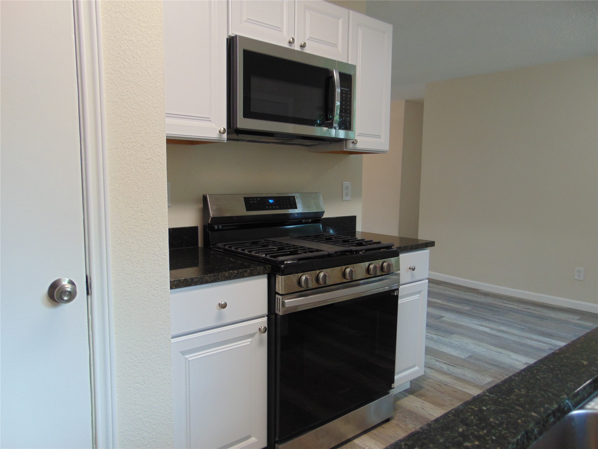 3356 Pacesetter Drive Dallas TX 75241