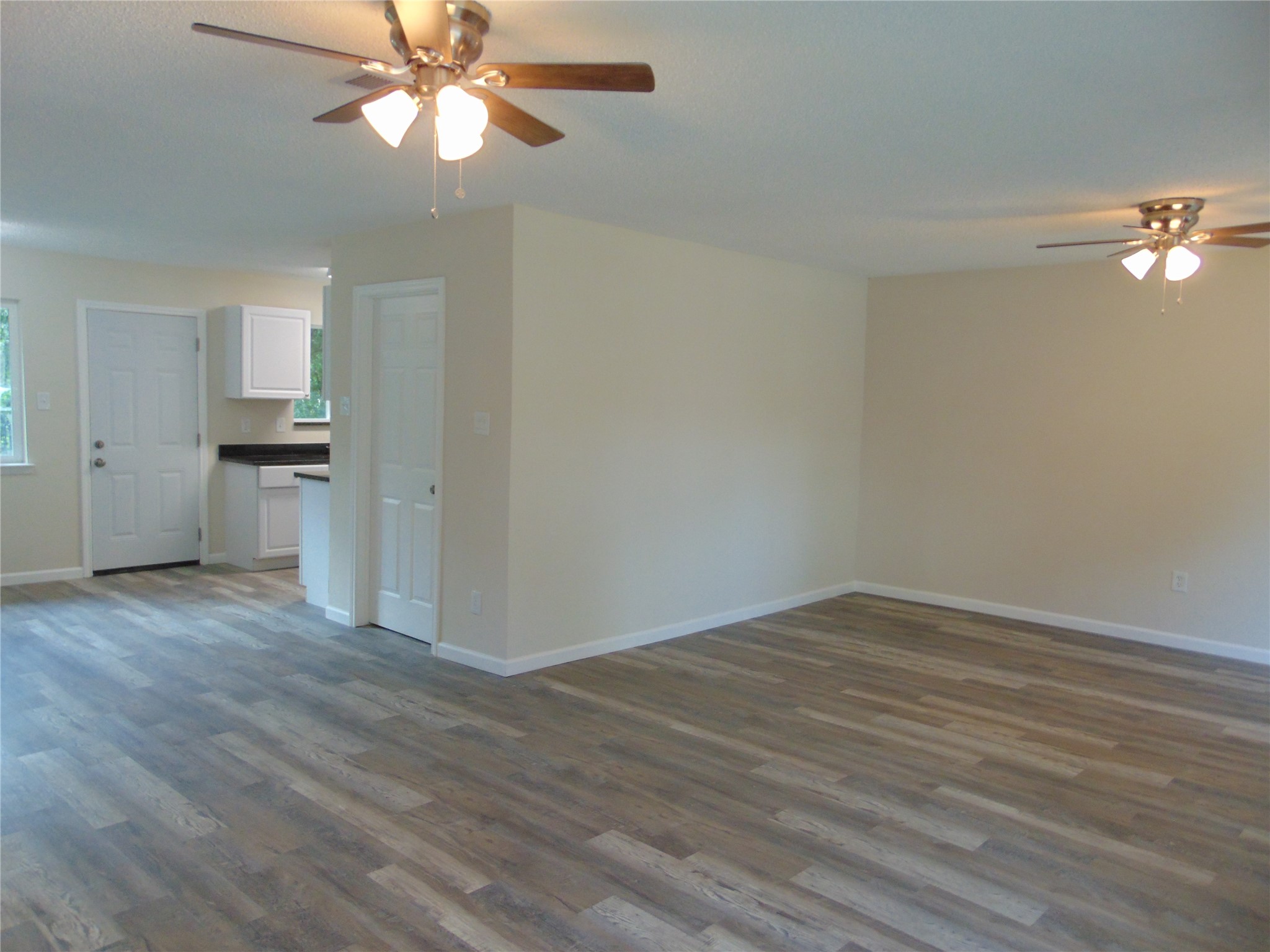3356 Pacesetter Drive Dallas TX 75241
