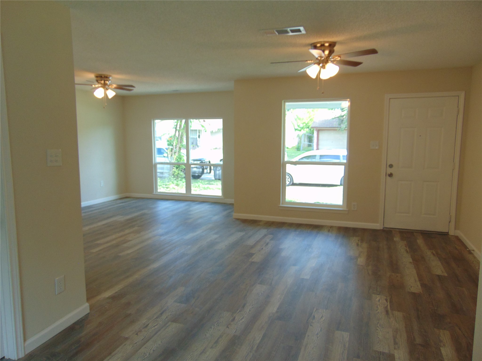 3356 Pacesetter Drive Dallas TX 75241