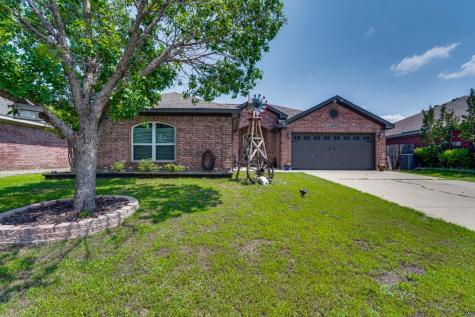 1035 Marcia Lane Burleson TX 76028