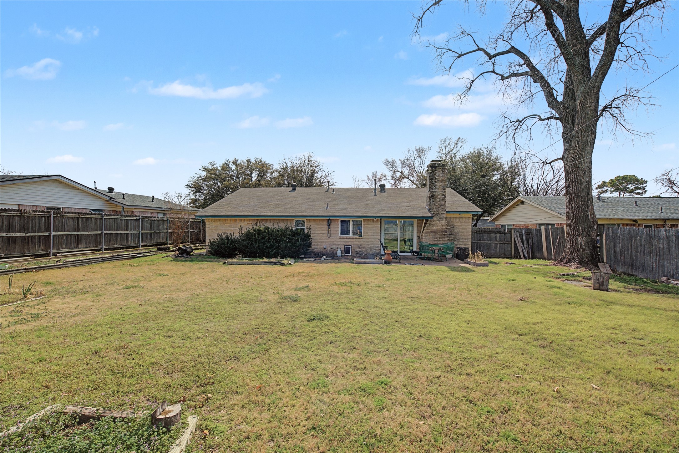 2009 Charleston Drive Bedford TX 76022