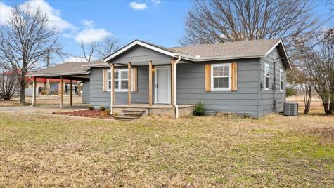 1112 W 13th Street Bonham TX 75418