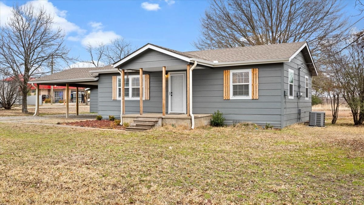 1112 W 13th Street Bonham TX 75418