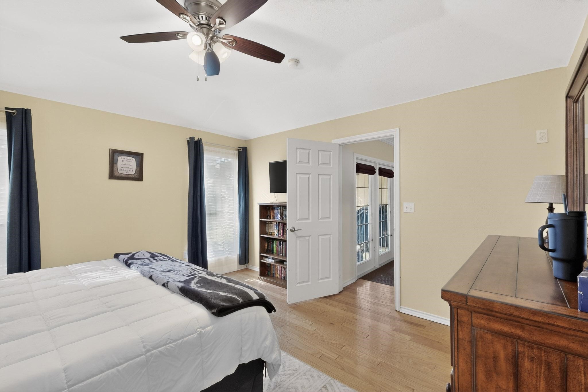932 Freestone Drive Arlington TX 76017