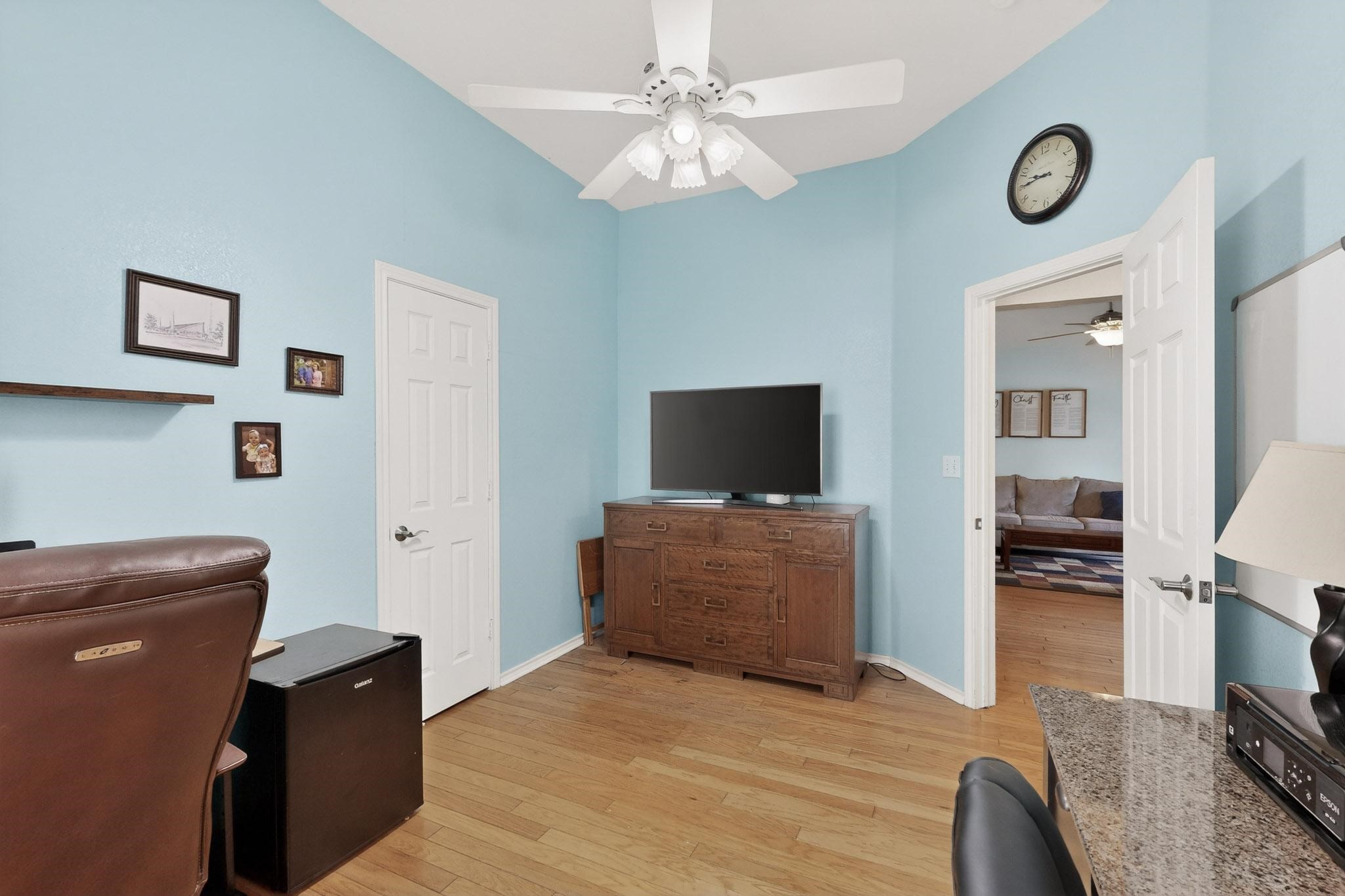 932 Freestone Drive Arlington TX 76017