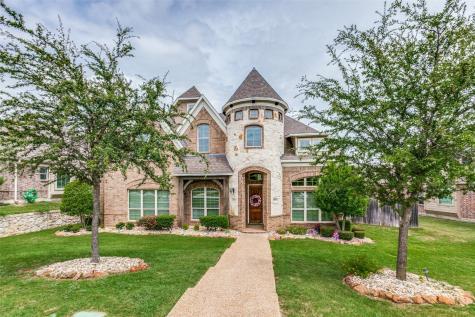 2914 Regents Park Lane Garland TX 75043
