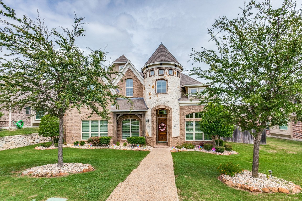 2914 Regents Park Lane Garland TX 75043