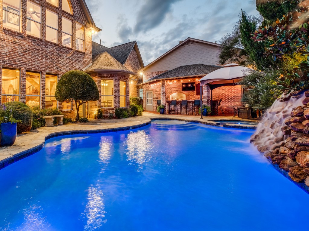 100 Bentwood Court Denton TX 76210