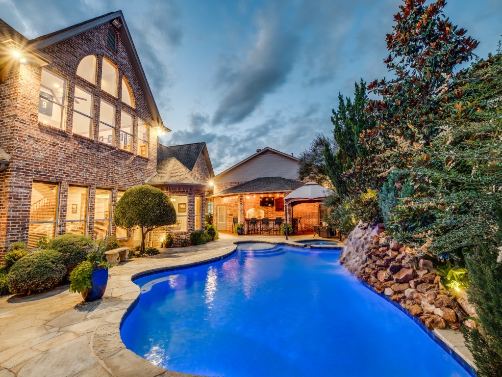 100 Bentwood Court Denton TX 76210