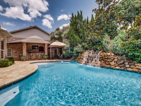 100 Bentwood Court Denton TX 76210