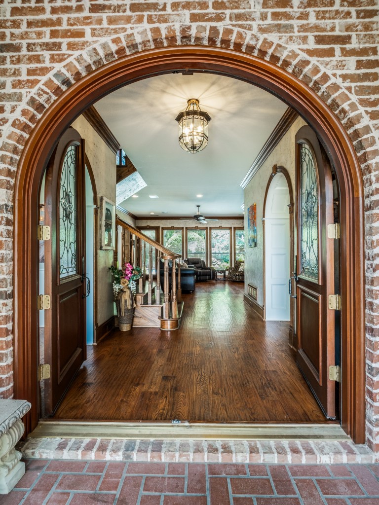 100 Bentwood Court Denton TX 76210