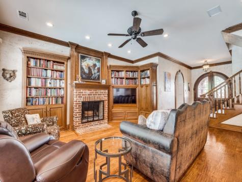 100 Bentwood Court Denton TX 76210