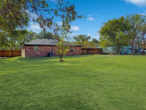 812 W 11th Avenue Corsicana TX 75110