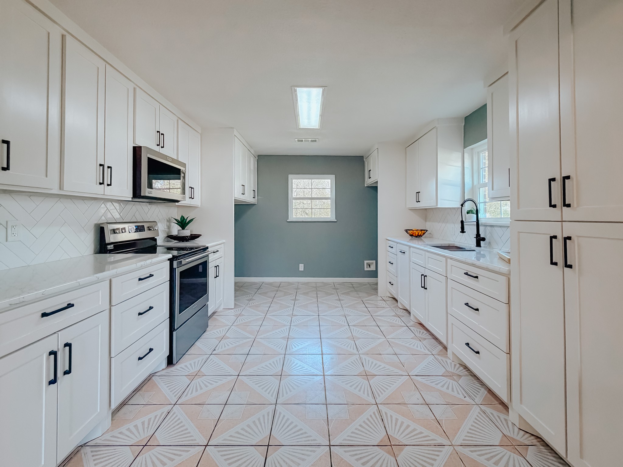 812 W 11th Avenue Corsicana TX 75110