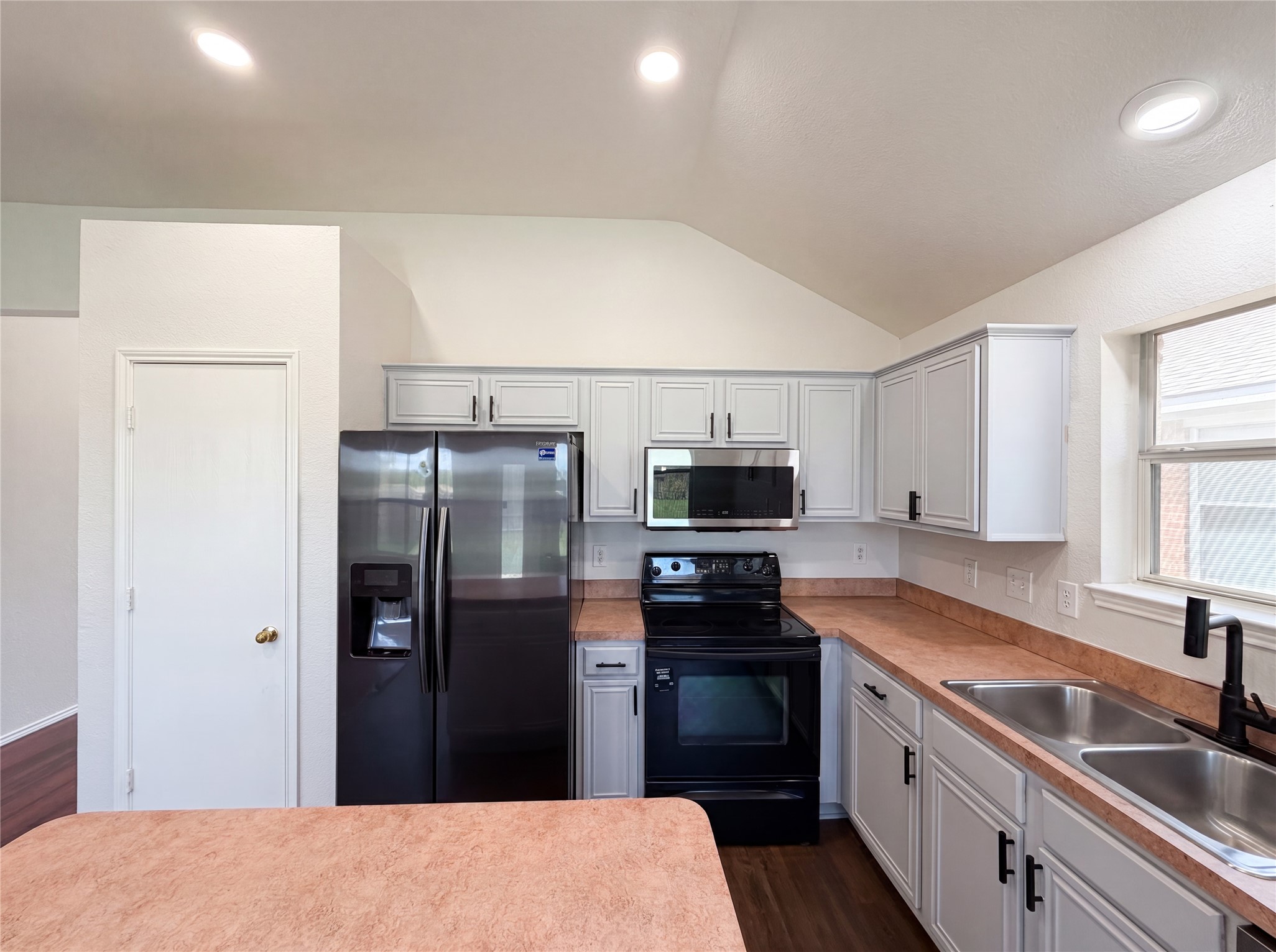 1531 Kensington Place Lancaster TX 75134