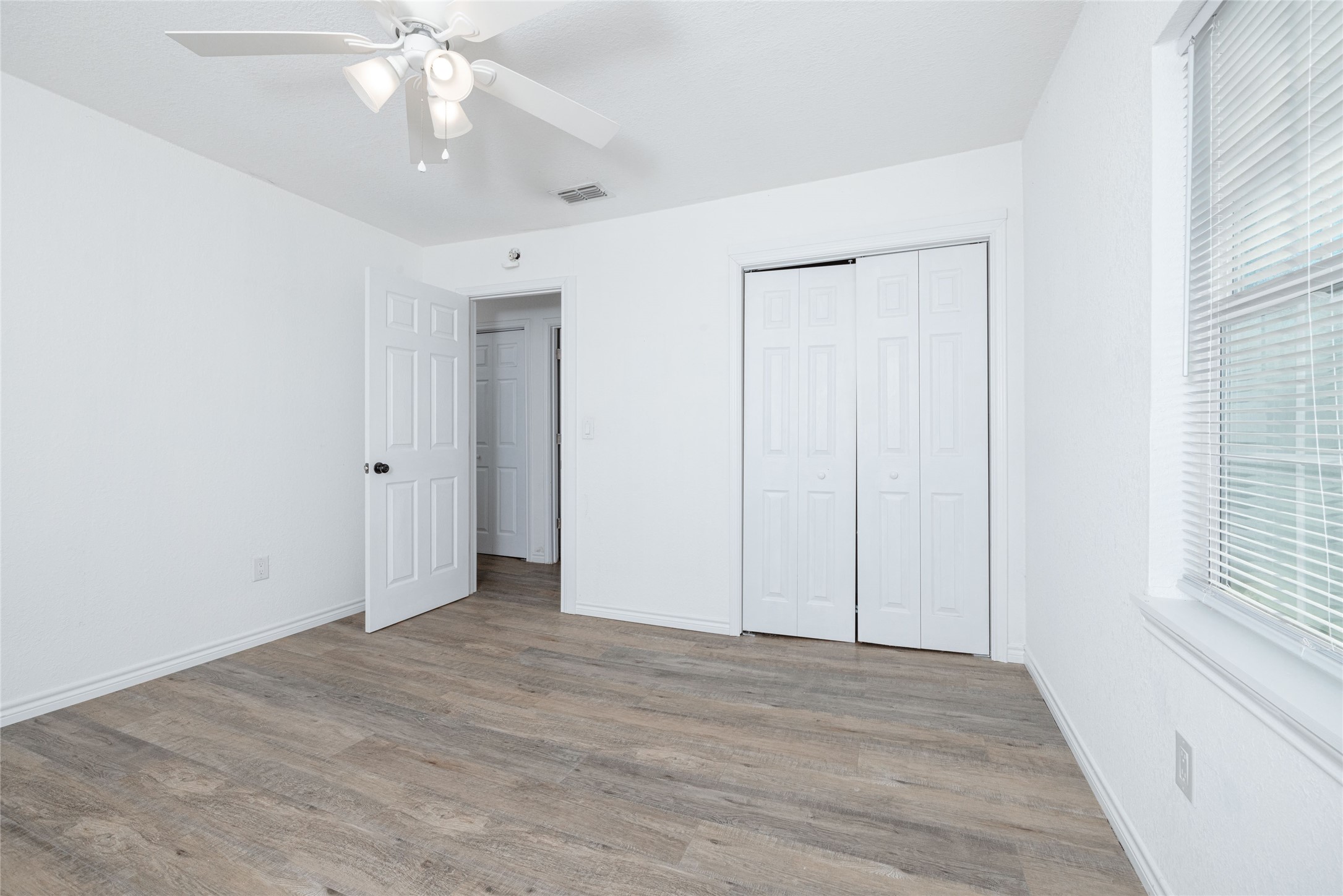205 N State Highway 101 Chico TX 76431