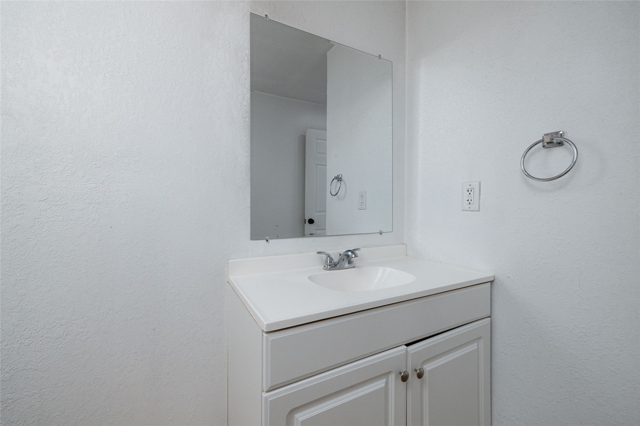 205 N State Highway 101 Chico TX 76431