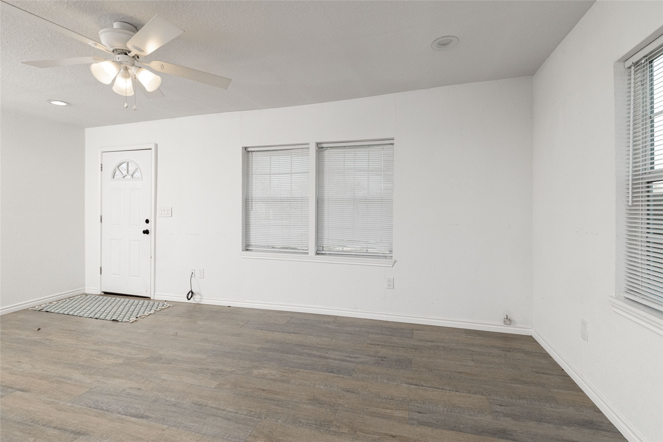 205 N State Highway 101 Chico TX 76431