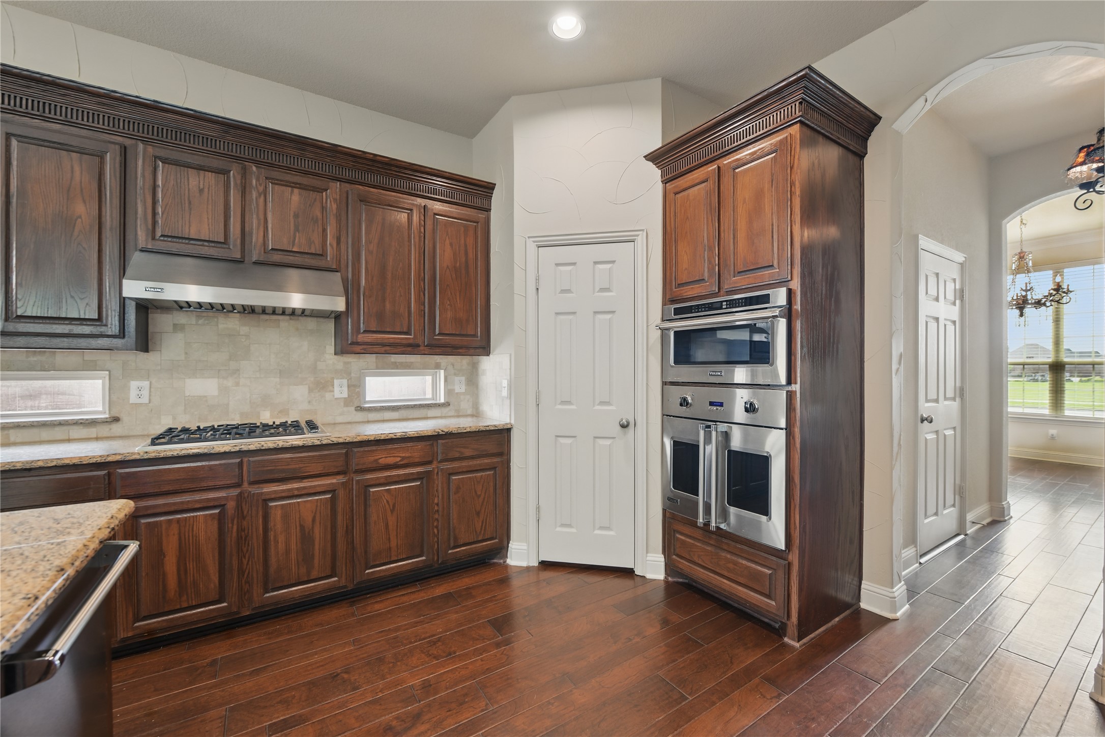 3060 England Parkway Grand Prairie TX 75054
